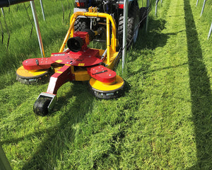Ilmer KMG cirkelmaaier met zwenkschijven maait het gras tussen de rijen